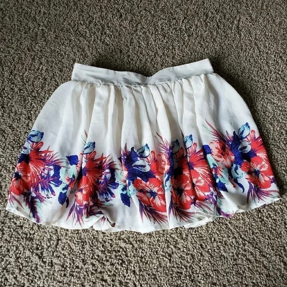 Rewind Dresses & Skirts - Rewind floral skirt 🦄​​